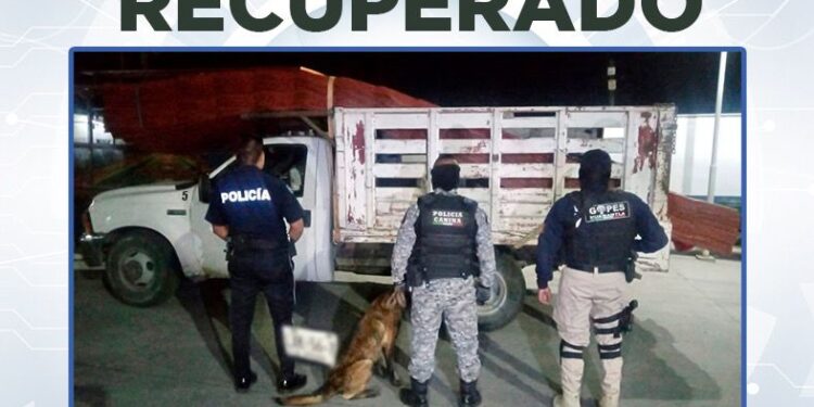 LOCALIZA POLICÍA DE HUAMANTLA CAMIONETA ROBADA EN MINUTOS