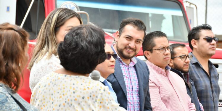 ESTE GOBIERNO IMPULSA OBRAS EN ESPACIOS EDUCATIVOS SIN DISTINCIÓN: SALVADOR SANTOS CEDILLO