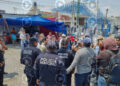Bloquean policías de San Pablo del Monte la Vía Corta: exigen la remoción del nuevo director de seguridad y mejores herramientas para realizar su trabajo