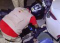 AUXILIA PROTECCIÓN CIVIL DE HUAMANTLA A MOTOCICLISTA EN ACCIDENTE