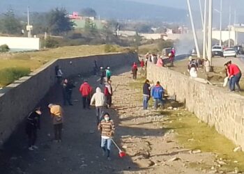 SOCIEDAD CIVIL Y AUTORIDADES DE HUAMANTLA REALIZAN ACCIONES DE LIMPIEZA EN EL BULEVAR CUAMANCO