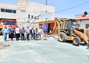 VAMOS A SEGUIR APOYANDO A LAS ESCUELAS DE NUESTRO MUNICIPIO: SALVADOR SANTOS CEDILLO