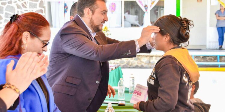 DA SMDIF HUAMANTLA BIENESTAR A TRAVÉS DE LENTES GRATUITOS