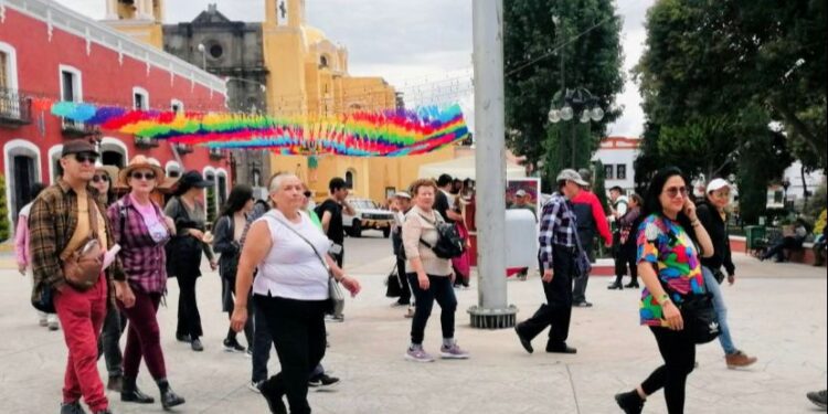 VISITANTES DE JALISCO CONSIDERAN A HUAMANTLA UN LUGAR QUE BRINDA SEGURIDAD Y UNA MAJESTUOSA RIQUEZA HISTÓRICA