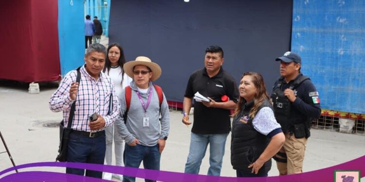 Supervisa alcaldesa de Tequexquitla construcción del C2.