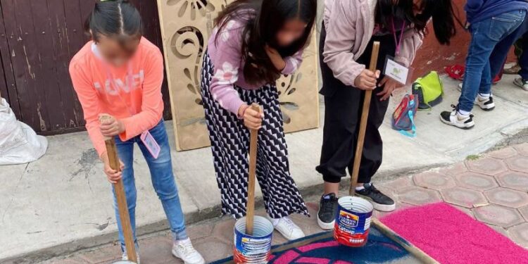 INVITA AYUNTAMIENTO DE HUAMANTLA A VIVIR UNA EXPERIENCIA CULTURAL CON ALFOMBRAS Y TAPETES EN EL DÍA DE LA NIÑA Y NIÑO ALFOMBRISTA
