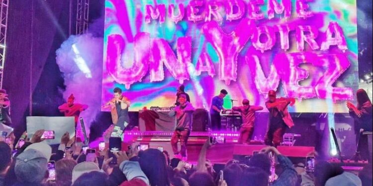 UNA NOCHE DE MÚSICA, BAILE Y EMOCIONES SE VIVIÓ CON MARIO BAUTISTA EN EL “FESTIVAL DE LA JUVENTUD” EN HUAMANTLA