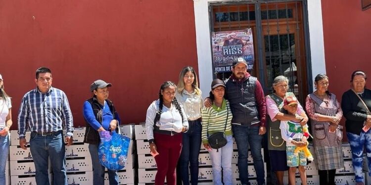 Cuapixtla | Realizan en Cuapiaxtla entrega de aveces de traspatio.