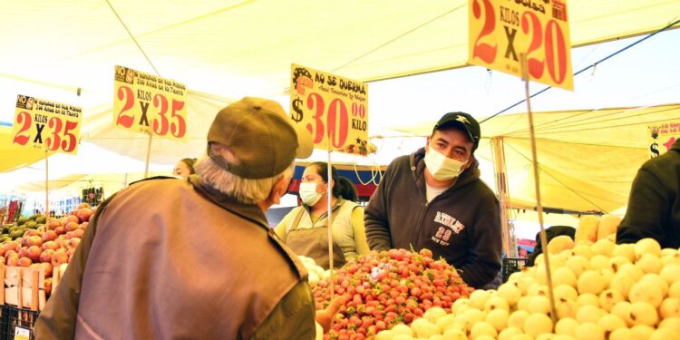 REGRESA EL TIANGUIS DE LOS MIÉRCOLES AL RECINTO FERIAL