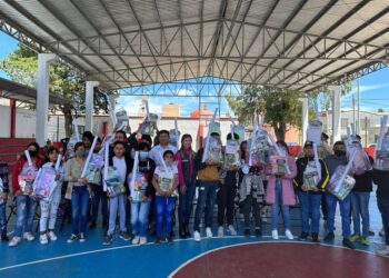 Cuapiaxtla | Entrega DIF de Cuapiaxtla útiles escolares a más instituciones.