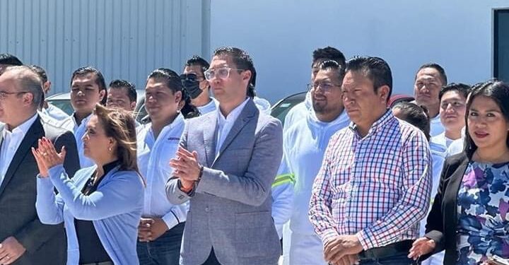 Cuapiaxtla | Inauguran en Cuapiaxtla Centro de Preparación Vehicular de Mercedes-Benz.