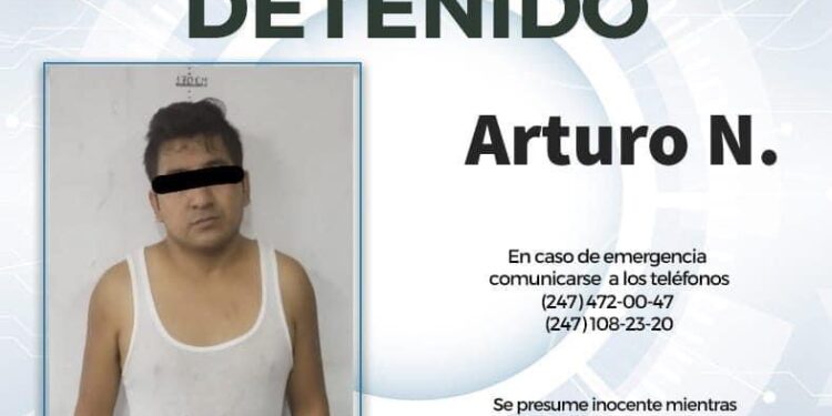 EN MINUTOS DETIENEN POLICÍAS DE HUAMANTLA A PRESUNTO ASALTANTE