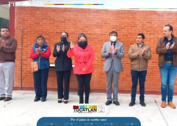 Tocatlán – Reconocen autoridades de Tocatlán aprovechamiento de escuelas.