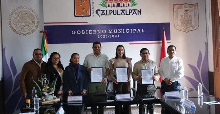 Terrenate – FIRMAN CONVENIO DE COLABORACIÓN CALPULALPAN Y TERRENATE.