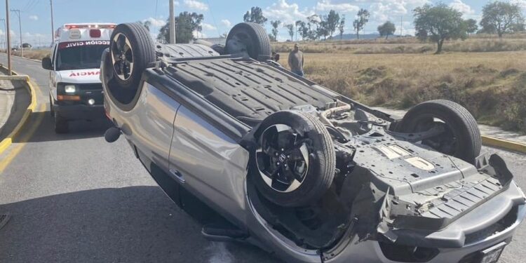 SIN LESIONADOS DE GRAVEDAD PERCANCE VIAL SOBRE EL BULEVAR YANCUITLALPAN: PROTECCIÓN CIVIL DE HUAMANTLA