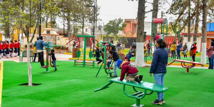 TIENE HUAMANTLA AVANCES SIGNIFICATIVOS EN LA MEJORA DE ESPACIOS PÚBLICOS: SALVADOR SANTOS CEDILLO