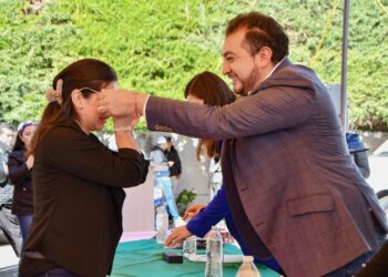 CON LA ENTREGA DE ESTOS LENTES AYUDAMOS A CAMBIAR LA VIDA DE LA GENTE: SALVADOR SANTOS CEDILLO