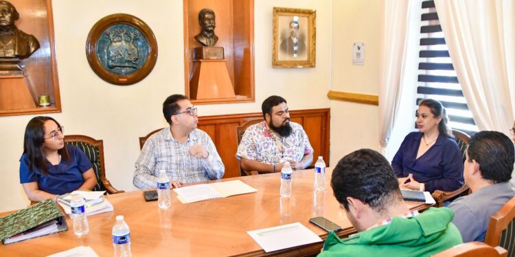 ACUERDAN TRABAJO COORDINADO AYUNTAMIENTO DE HUAMANTLA, DEPENDENCIAS ESTATALES Y ORGANIZACIONES POR EL BIENESTAR ANIMAL