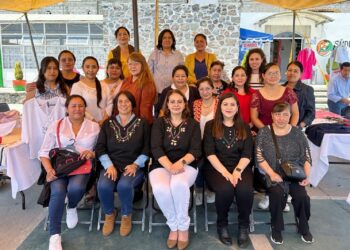 CAPACITA DIF MUNICIPAL DE HUAMANTLA AL SECTOR FEMENINO CON TALLERES PARA EMPRENDIMIENTO