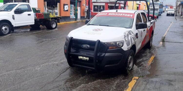 REALIZA PROTECCIÓN CIVIL DE HUAMANTLA RECORRIDO PREVENTIVO TRAS CAÍDA LEVE DE GRANIZO