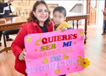 VISITAN NIÑAS Y NIÑOS DE ESTANCIA INFANTIL A PRESIDENTA MUNICIPAL DE HUAMANTLA