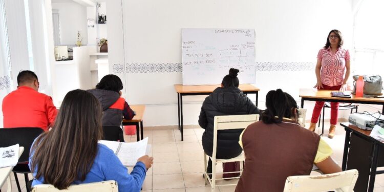 INVITA AYUNTAMIENTO DE HUAMANTLA A JÓVENES A PARTICIPAR EN CURSO DE INGLÉS BÁSICO