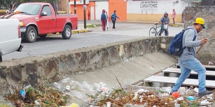 PIDE GOBIERNO DE HUAMANTLA LA COLABORACIÓN CIUDADANA PARA TENER CUIDADO CON EL SISTEMA DE DRENAJE