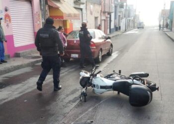 APOYA DIRECCIÓN DE SEGURIDAD PÚBLICA DE HUAMANTLA EN INCIDENTE DE TRÁNSITO EN LA CABECERA MUNICIPAL