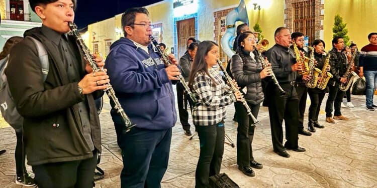 INICIA ACTIVIDADES DE LA FERIA DE HUAMANTLA 2024 CON LA GRAN CARRERA DE BURROS