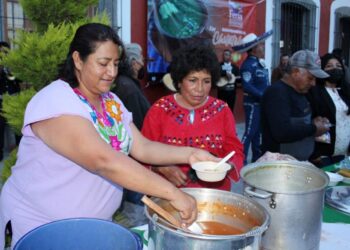 INICIA ACTIVIDADES DE LA FERIA DE HUAMANTLA 2024 CON LA GRAN CARRERA DE BURROS