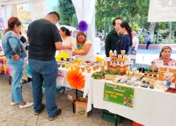 INICIA ACTIVIDADES DE LA FERIA DE HUAMANTLA 2024 CON LA GRAN CARRERA DE BURROS