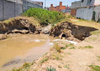 SUPERVISA CAPAMH DAÑOS EN EL CANAL NIÑOS HÉROES DE SAN SEBASTIÁN.