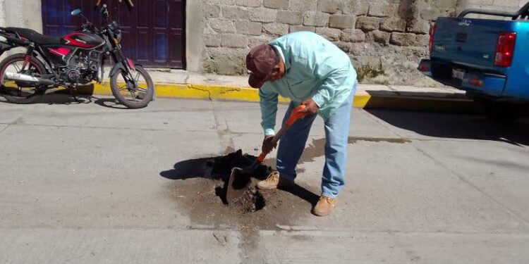 Continúan los trabajos de mantenimiento y reparación de fugas en Huamantla