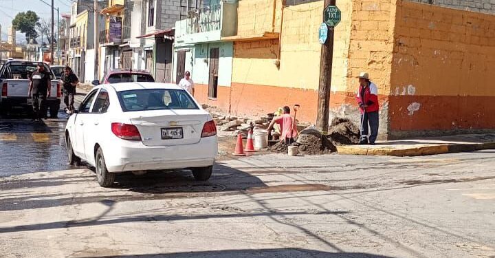 CAPAMH atiende fuga y refuerza revisión de red en Roberto Covarrubias Sur