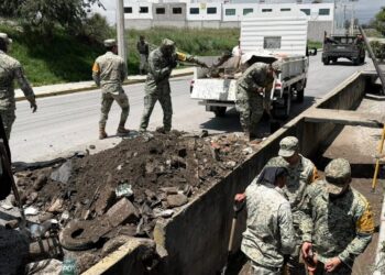 Reconoce Salvador Santos el apoyo de SEDENA y Guardia Nacional en labores preventivas y de limpieza en Huamantla