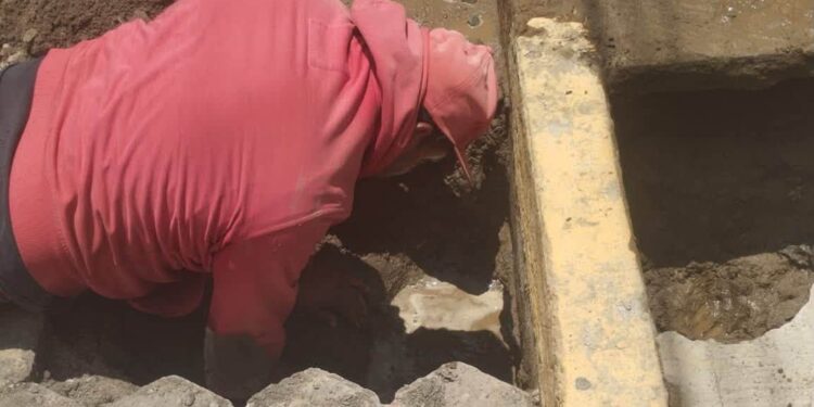 Personal operativo de CAPAMH continúa atendiendo de manera permanente los reportes ciudadanos para garantizar el correcto funcionamiento de la red de agua potable.