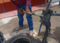 Personal operativo de CAPAMH realizó trabajos de desazolve en la línea general de drenaje en la comunidad de Santa Anita, con el objetivo de mantener el correcto funcionamiento de la red sanitaria y prevenir obstrucciones que puedan ocasionar afectaciones a las familias.